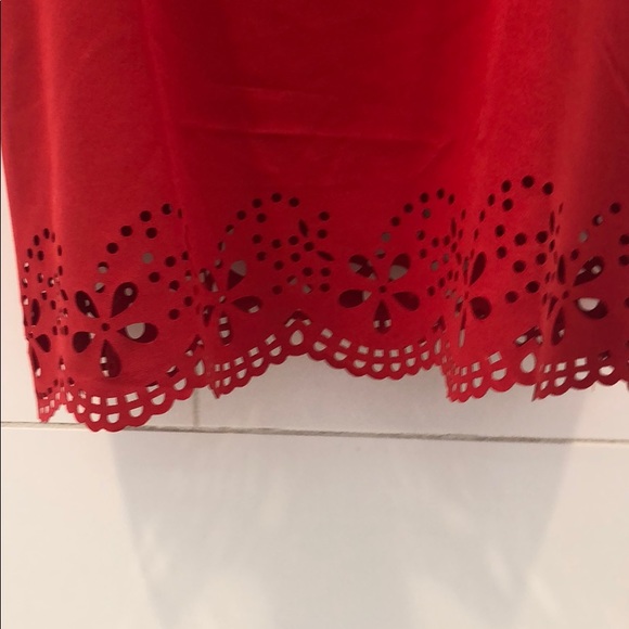 Red Top - Picture 2 of 3